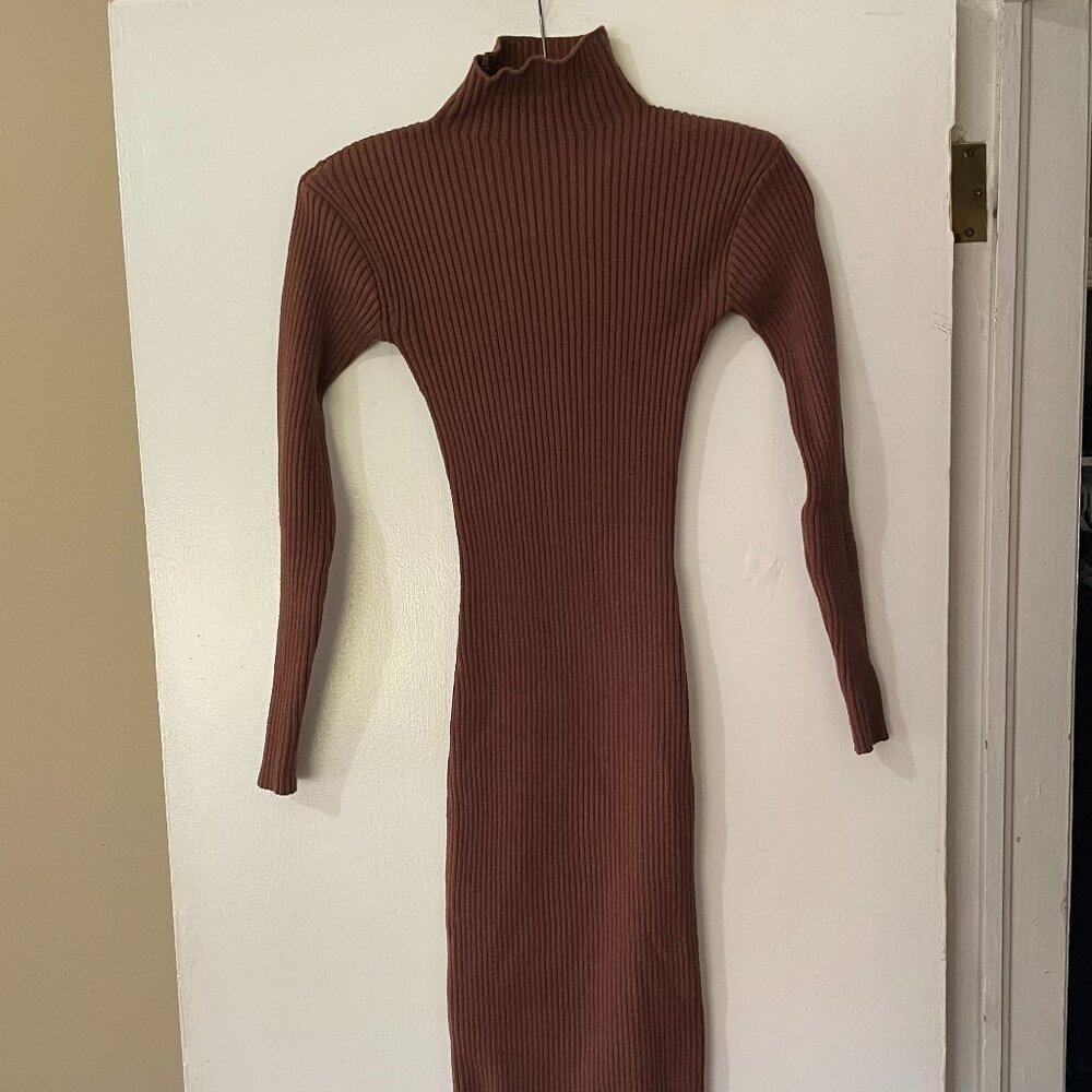 ASTR the Label Nutmeg Ribbed Turtleneck Maxi Sweater Dress ACDR100970 Brown XS‎